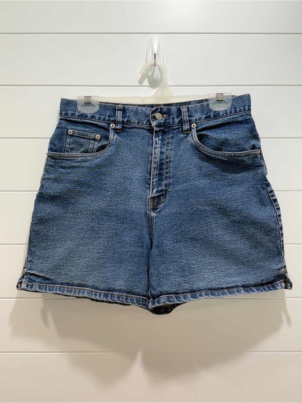Vintage Bill Blass 90s Mom High-Waisted Denim Shorts